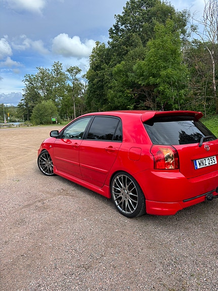 Toyota Corolla 3 of 7