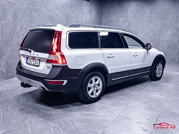 Volvo XC70 7 of 28