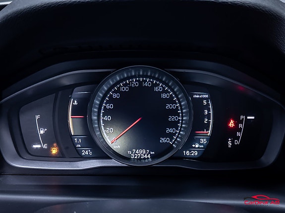 Volvo XC70 20 of 28