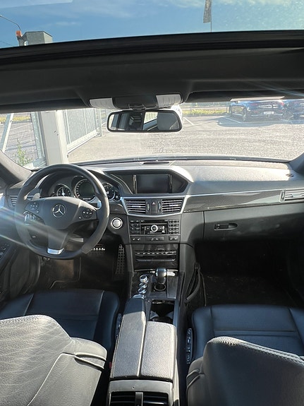 Mercedes-Benz E63 4 of 4