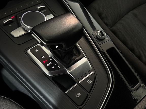 Audi A4 12 of 22
