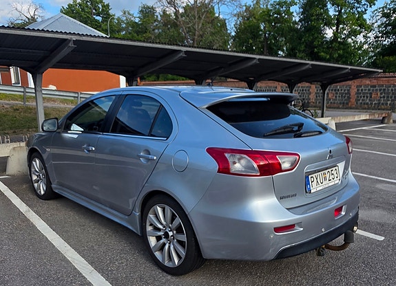 Mitsubishi Lancer 3 of 4