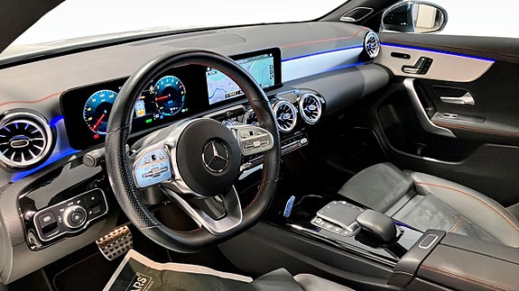 Mercedes-Benz CLA250 e 12 of 13
