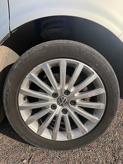 Volkswagen Multivan 15 of 15