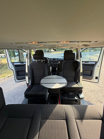 Volkswagen Multivan 11 of 15