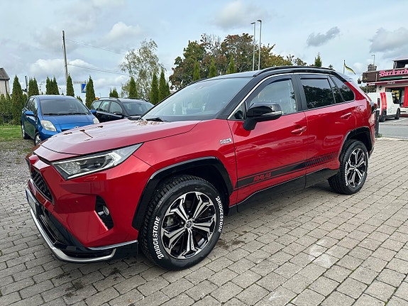 Toyota RAV4 Plug-in Hybrid 23 of 24