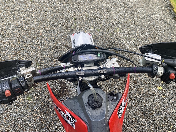 Husqvarna TE 250 7 of 18