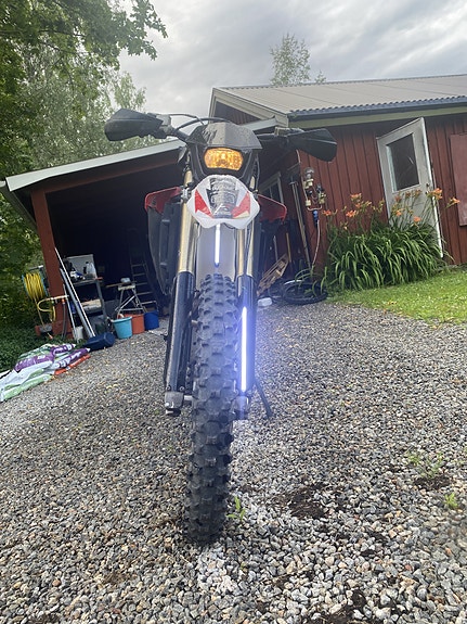 Husqvarna TE 250 5 of 18