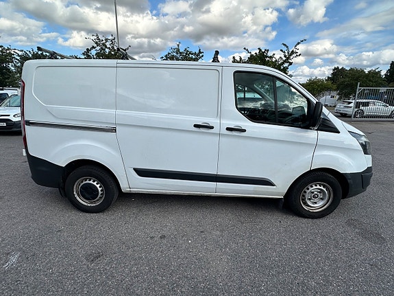 Ford Transit Custom 3 of 8