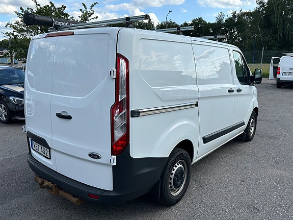 Ford Transit Custom 4 of 8