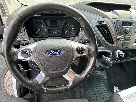 Ford Transit Custom 8 of 8