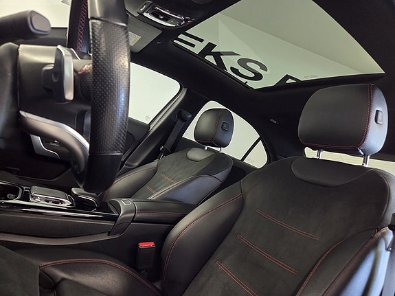 Mercedes-Benz A200 4 of 5
