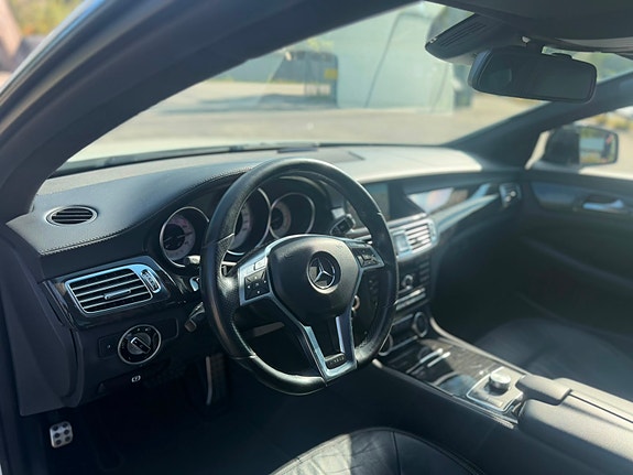 Mercedes-Benz CLS350 9 of 11