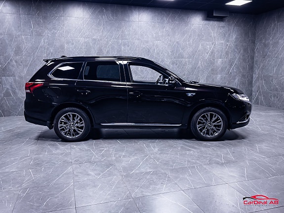 Mitsubishi Outlander 8 of 30