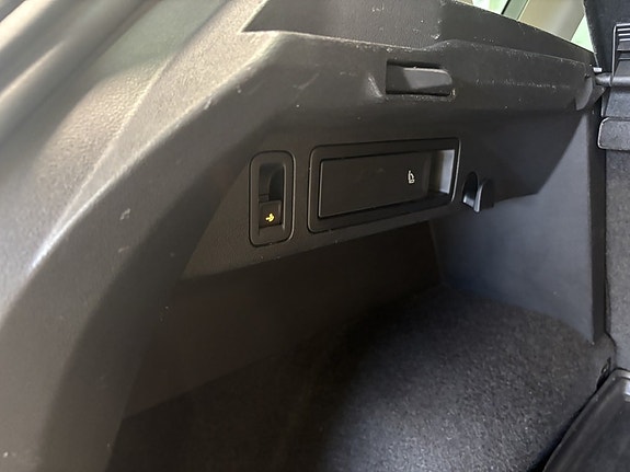 Volkswagen Tiguan 12 of 24
