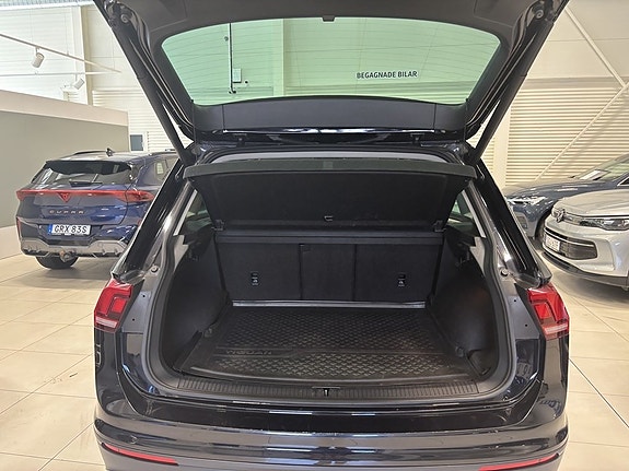 Volkswagen Tiguan 9 of 24