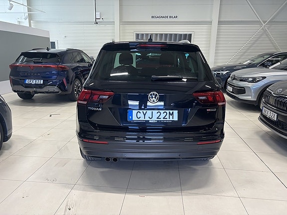 Volkswagen Tiguan 7 of 24