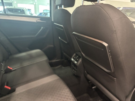 Volkswagen Tiguan 22 of 24