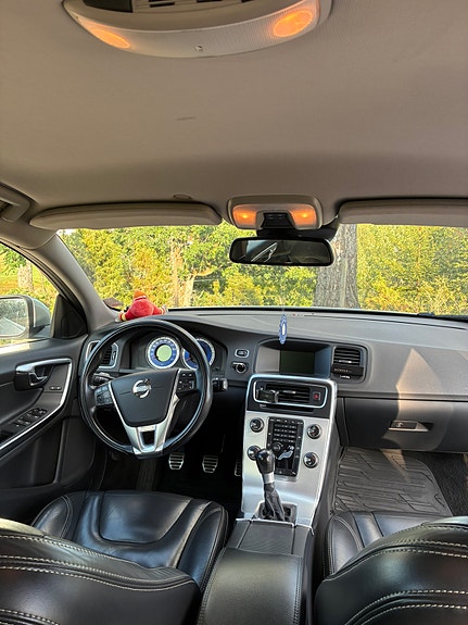 Volvo V60 9 of 9