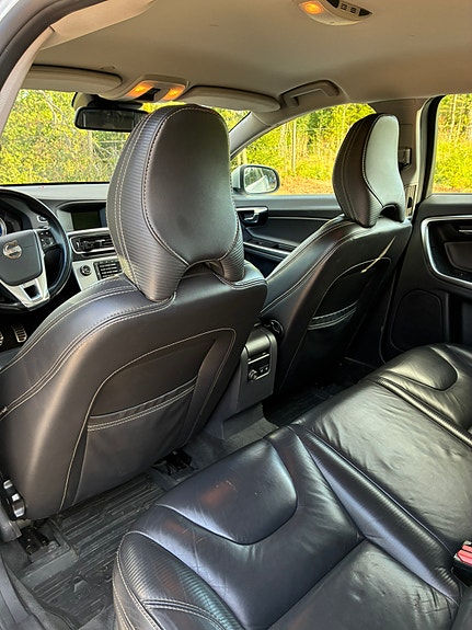 Volvo V60 6 of 9