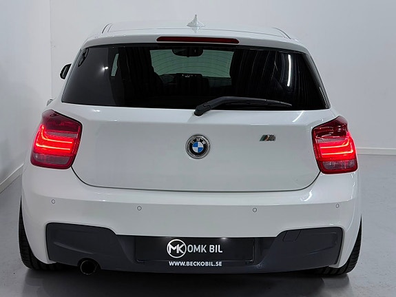 BMW 116i 9 of 24