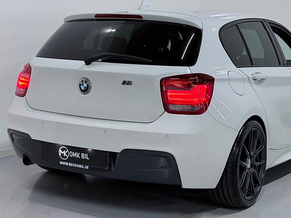 BMW 116i 8 of 24