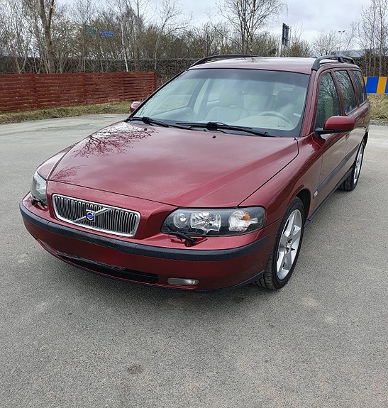Volvo V70 5 of 12