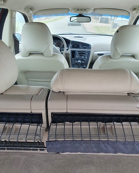 Volvo V70 9 of 12
