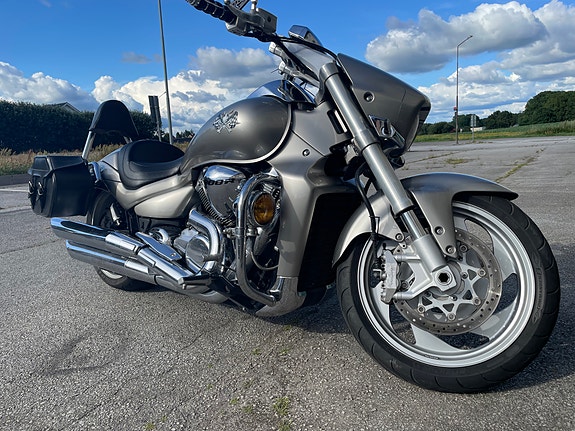 Suzuki VZR1800 Intruder 2 of 3