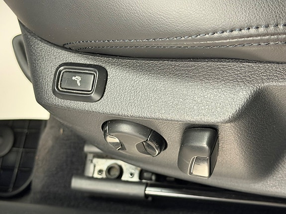 Volkswagen Passat 10 of 27