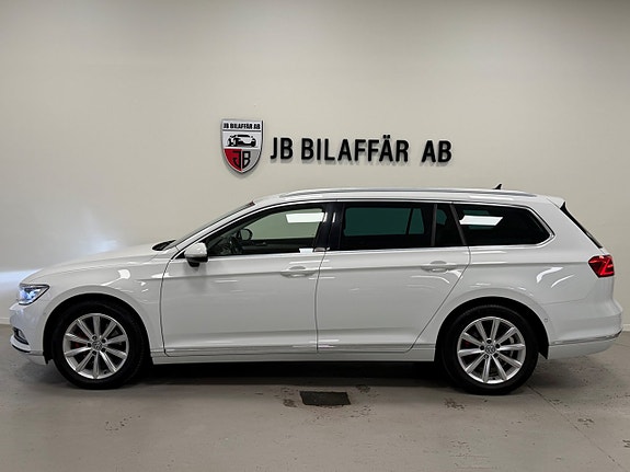Volkswagen Passat 7 of 27
