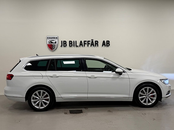 Volkswagen Passat 8 of 27