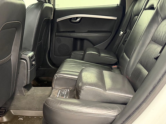 Volvo XC70 24 of 28