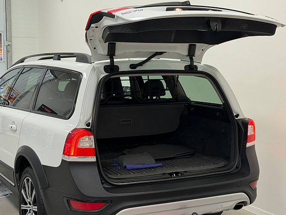 Volvo XC70 25 of 28