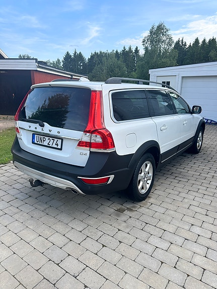 Volvo XC70 4 of 15