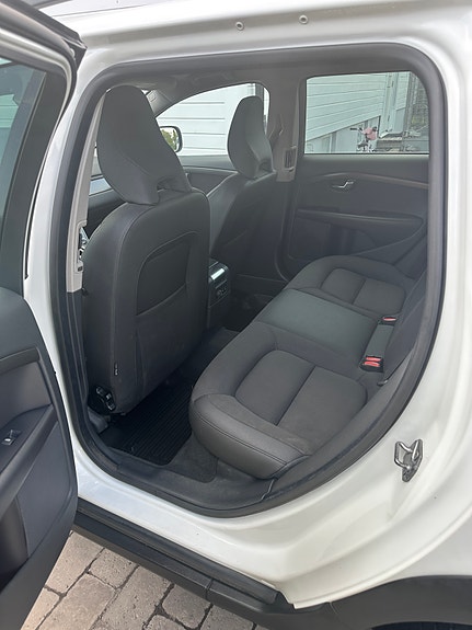 Volvo XC70 7 of 15