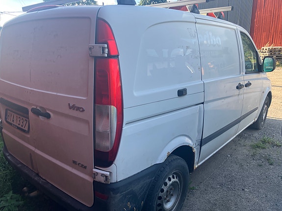 Mercedes-Benz Vito 115 3 of 5