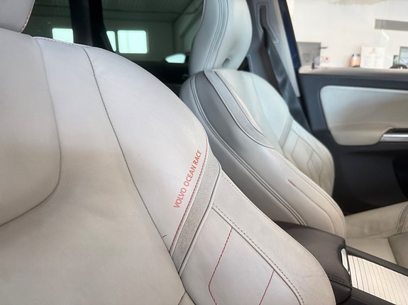 Volvo XC60 7 of 18