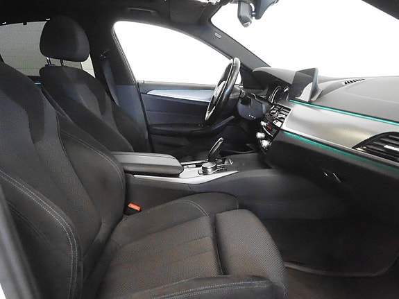 BMW 530e 9 of 19