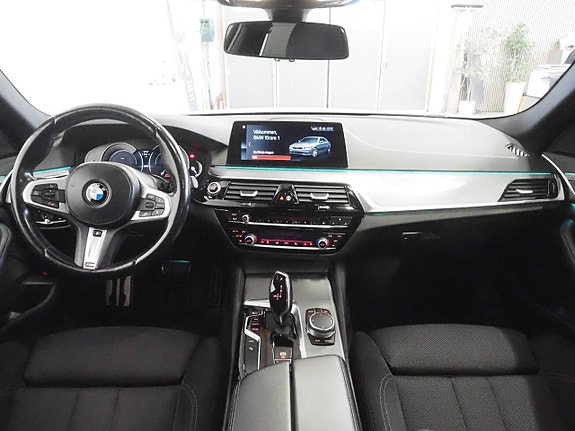 BMW 530e 12 of 19