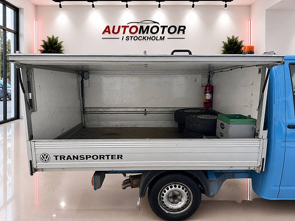 Volkswagen Transporter 8 of 17