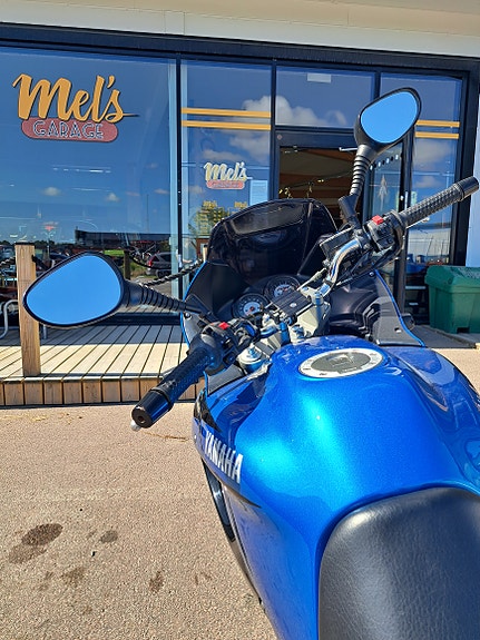 Yamaha TDM 850 3 of 6