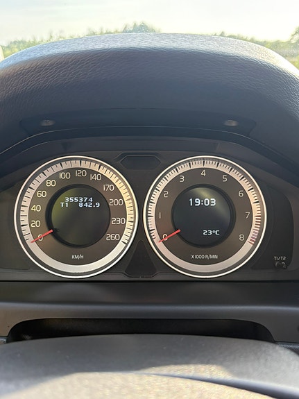 Volvo V70 9 of 9