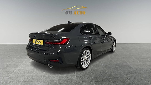 BMW 320d 2 of 20