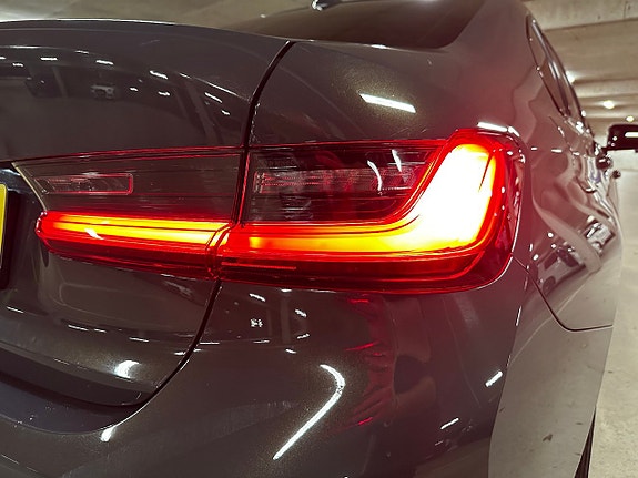 BMW 320d 17 of 20