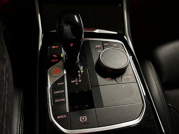 BMW 320d 19 of 20