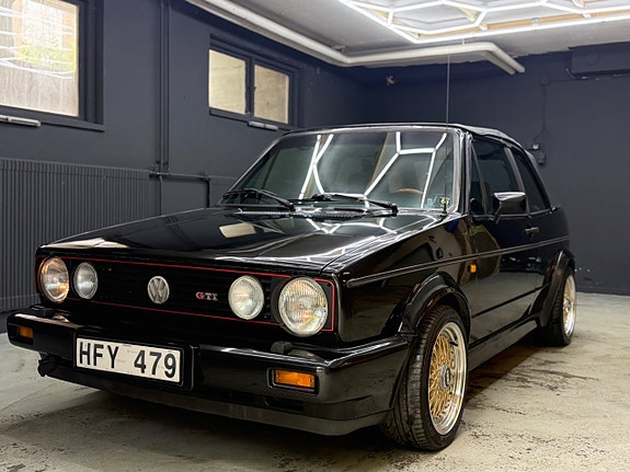 Volkswagen Golf I 2 of 18