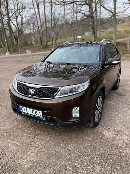 Kia Sorento 2 of 20