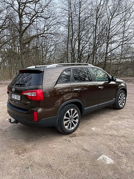 Kia Sorento 4 of 20