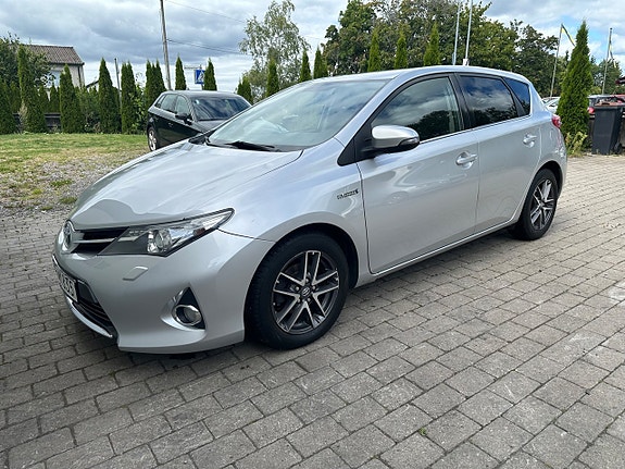 Toyota Auris 13 of 14